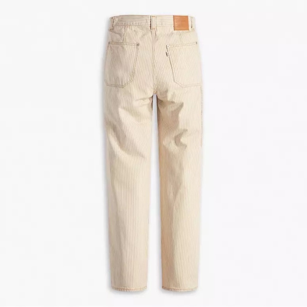 Levi - Picture 3 of 7